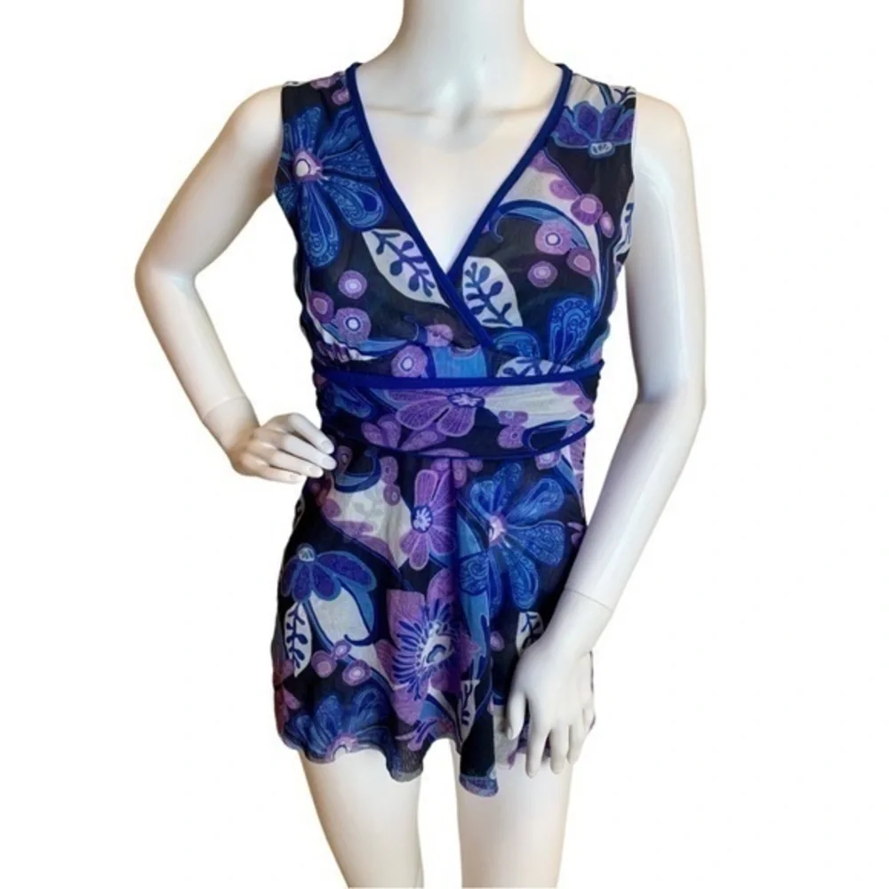 Sweet Pea by Stacy Frati Blue Floral Sewn in Waistband Sleeveless Size Medium